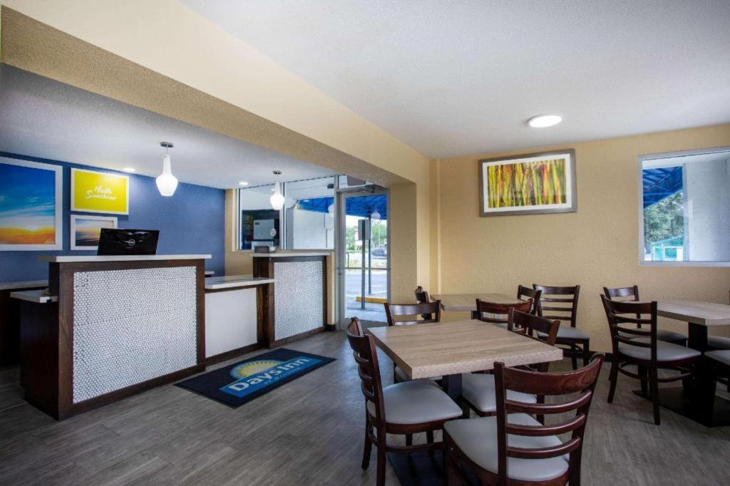 Days Inn By Wyndham Apopka/Orlando Exteriér fotografie